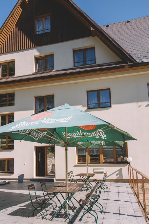 Vydra Hotel Srní Buitenkant foto