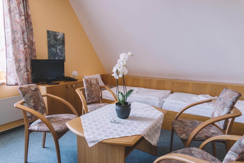 Vydra Hotel Srní Buitenkant foto