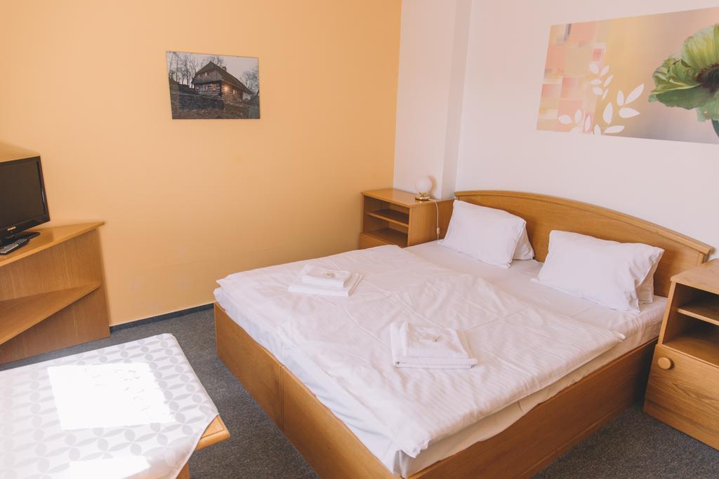 Vydra Hotel Srní Buitenkant foto